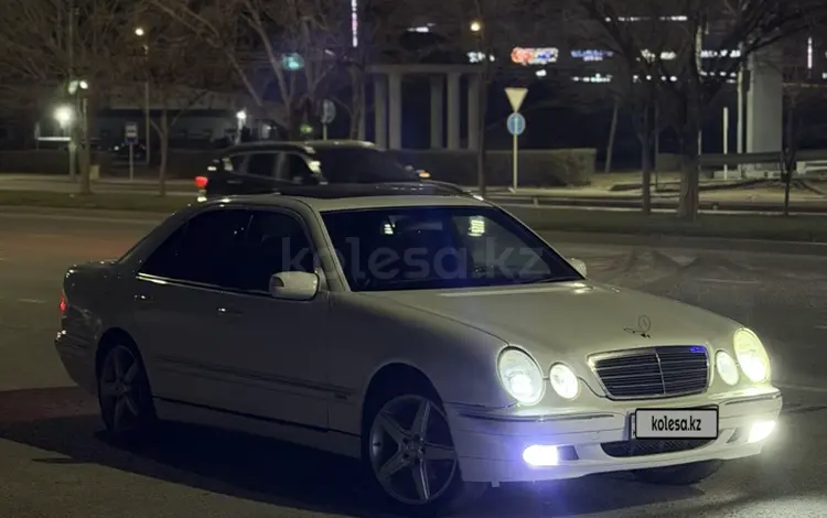 Mercedes-Benz E 320 2000 года за 4 200 000 тг. в Атырау