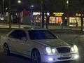Mercedes-Benz E 320 2000 года за 4 200 000 тг. в Атырау – фото 2
