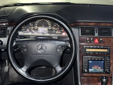 Mercedes-Benz E 320 2000 года за 4 200 000 тг. в Атырау – фото 7