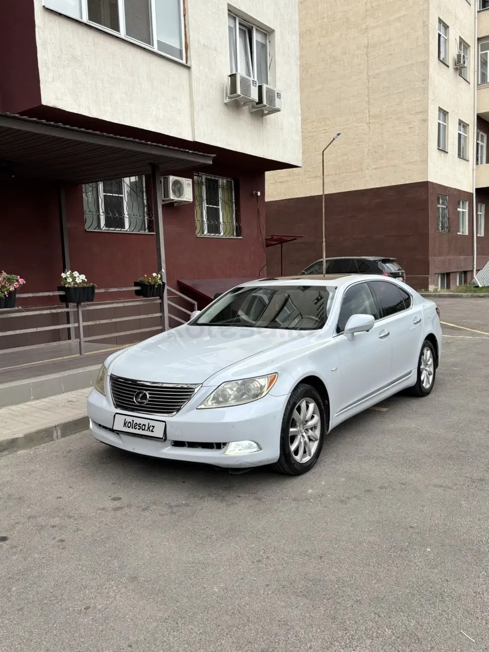 Lexus ls-460, 2007