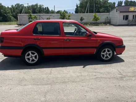 Volkswagen Vento 1995 года за 1 350 000 тг. в Алматы – фото 6