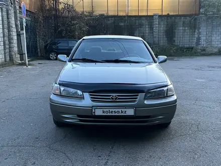 Toyota Camry 1997 года за 4 100 000 тг. в Алматы – фото 8