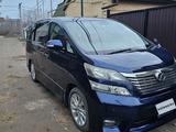 Toyota Vellfire 2011 года за 7 000 000 тг. в Уральск – фото 2