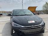 Hyundai Elantra 2019 года за 6 600 000 тг. в Актау – фото 2