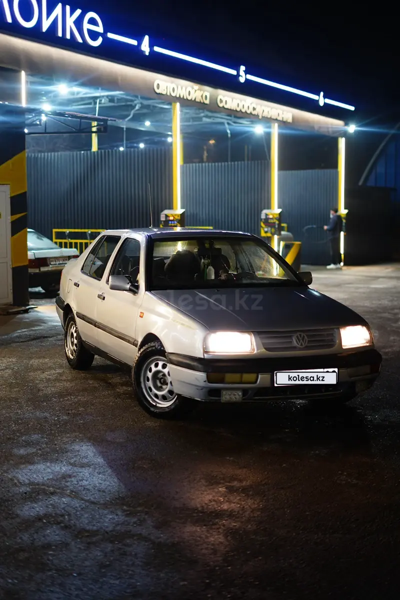 Volkswagen Vento, 1994