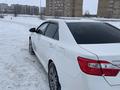 Toyota Camry 2014 года за 9 300 000 тг. в Актобе – фото 3