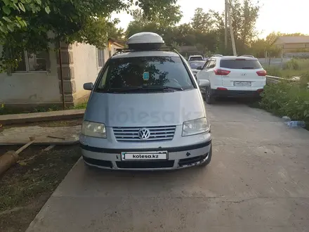 Volkswagen Sharan 2002 года за 3 200 000 тг. в Казталовка