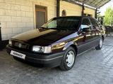 Volkswagen Passat 1993 года за 2 500 000 тг. в Шымкент