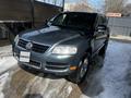 Volkswagen Touareg 2004 года за 4 600 000 тг. в Алматы