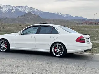 Mercedes-Benz E 500