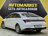 Hyundai Elantra 2022 годаfor8 950 000 тг. в Актау – фото 4