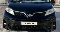 Toyota Sienna 2018 года за 15 000 000 тг. в Астана – фото 3