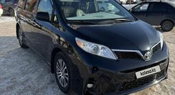 Toyota Sienna 2018 года за 15 000 000 тг. в Астана – фото 5