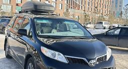 Toyota Sienna 2018 года за 15 000 000 тг. в Астана
