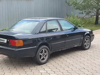 Audi 100