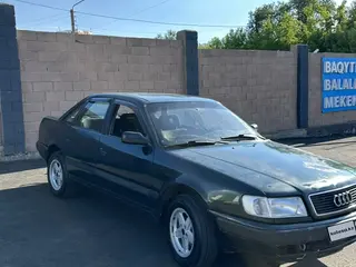 Audi 100