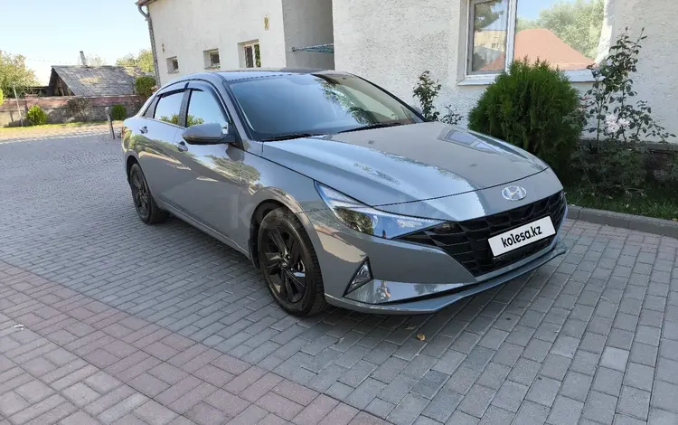 Hyundai Elantra 2021 года за 8 200 000 тг. в Алматы