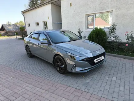 Hyundai Elantra 2021 года за 8 200 000 тг. в Алматы – фото 5