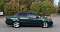 Volkswagen Vento 1995 года за 2 150 000 тг. в Шымкент – фото 4