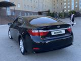 Lexus ES 300h 2014 годаүшін10 500 000 тг. в Актобе – фото 3