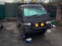 Mitsubishi Delica 1993 годаfor1 500 000 тг. в Алматы