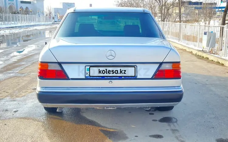 Mercedes-Benz E 230 1991 года за 1 800 000 тг. в Жетысай