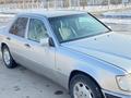 Mercedes-Benz E 230 1991 года за 1 800 000 тг. в Жетысай – фото 3