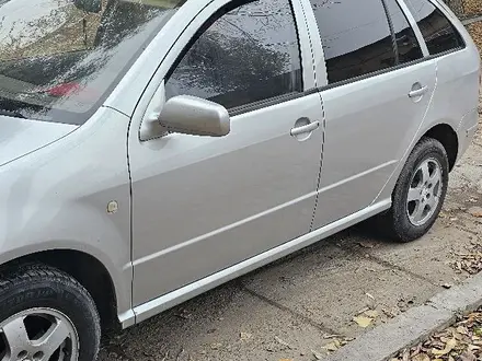 Skoda Fabia 2001 года за 1 650 000 тг. в Алматы – фото 3