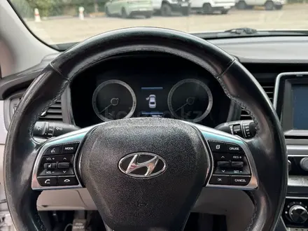 Hyundai Sonata 2017 года за 7 000 000 тг. в Алматы – фото 11