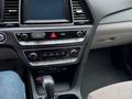 Hyundai Sonata 2017 годаүшін7 000 000 тг. в Алматы – фото 12