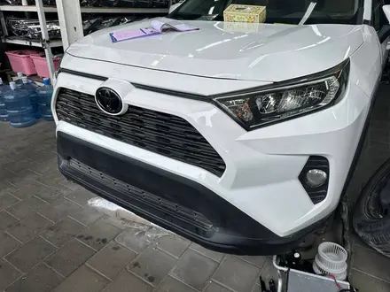 Бампер передний Toyota Highlander 2019 +үшін110 000 тг. в Алматы – фото 3