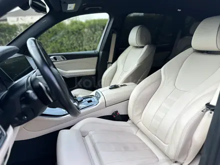 BMW X5 2019 года за 30 000 000 тг. в Алматы – фото 12