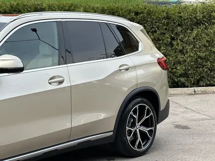 BMW X5 2019 года за 30 000 000 тг. в Алматы – фото 8