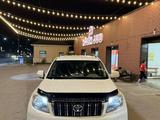 Toyota Land Cruiser Prado 2011 года за 13 500 000 тг. в Жезказган – фото 2