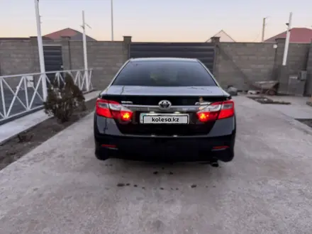 Toyota Camry 2014 года за 9 500 000 тг. в Атырау – фото 14