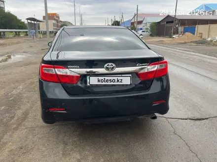 Toyota Camry 2014 года за 9 500 000 тг. в Атырау – фото 4