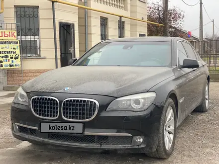 BMW 750 2012 года за 12 700 000 тг. в Шымкент