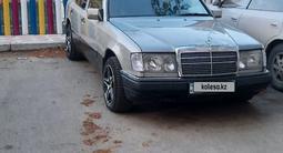 Mercedes-Benz E 230 1990 годаүшін1 300 000 тг. в Усть-Каменогорск