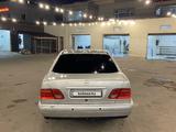 Mercedes-Benz E 320 1997 года за 2 000 000 тг. в Астана – фото 4