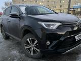 Toyota RAV4 2019 года за 11 250 000 тг. в Уральск – фото 5