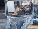 Дверь задний правый Lexus LX600үшін1 000 тг. в Астана