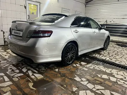 Toyota Camry 2006 года за 6 800 000 тг. в Астана – фото 2