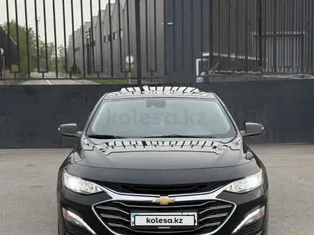 Chevrolet Malibu 2020 года за 8 200 000 тг. в Алматы – фото 3