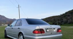 Mercedes-Benz E 320 1998 года за 4 600 000 тг. в Алматы – фото 4