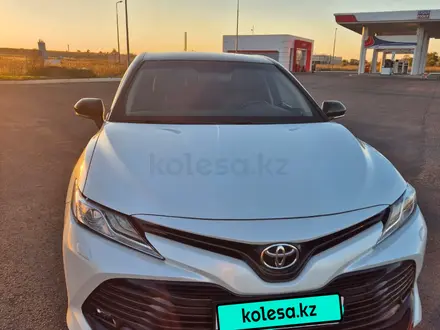 Toyota Camry 2020 года за 14 999 999 тг. в Астана – фото 2