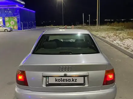 Audi A4 1995 года за 1 650 000 тг. в Усть-Каменогорск – фото 4