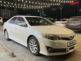 Toyota Camry 2014 года за 7 800 000 тг. в Шымкент – фото 2