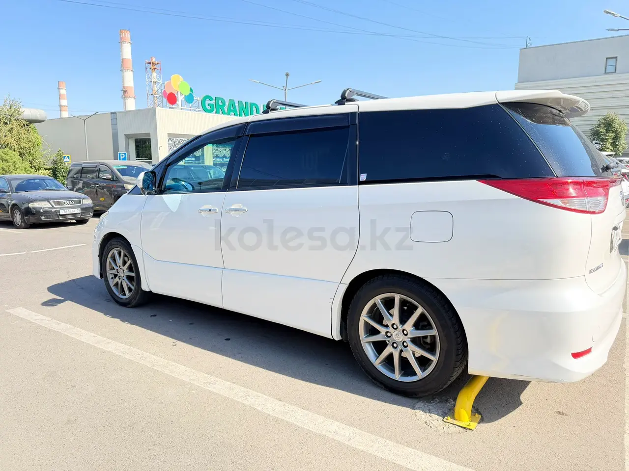 Toyota Estima, 2011