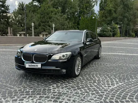 BMW 750 2009 года за 8 900 000 тг. в Алматы – фото 3