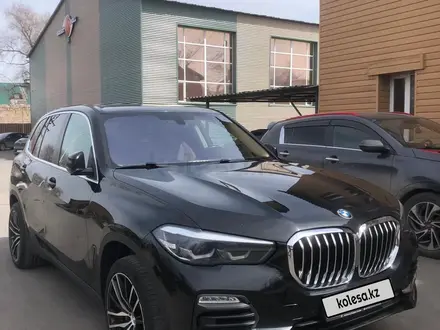 BMW X5 2020 года за 32 000 000 тг. в Караганда